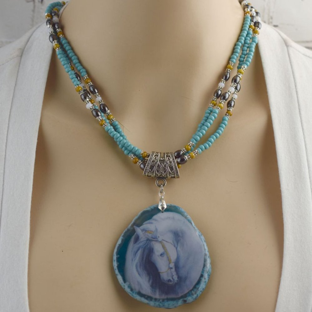 White Horse Printed Agate Necklace Earring Set